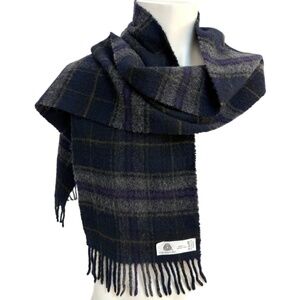 Brontë by Moon Merino Wool Scarf 🇬🇧– Navy Plaid - British Made